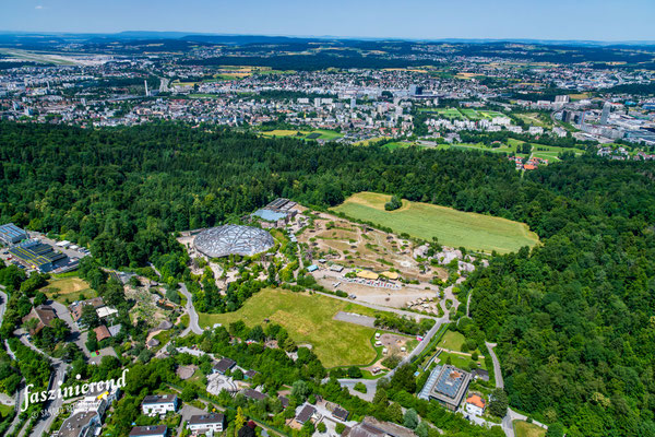 Luftaufnahme von Glattzentrum in Wallis aus der Luft, Region Zürich, Schweiz