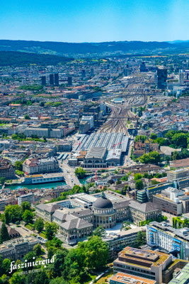 Luftaufnahme von Zürich aus der Luft, Region Zürich, Schweiz