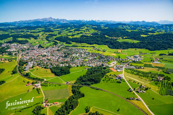 Luftaufnahme von Flawil, Ostschweiz, Schweiz