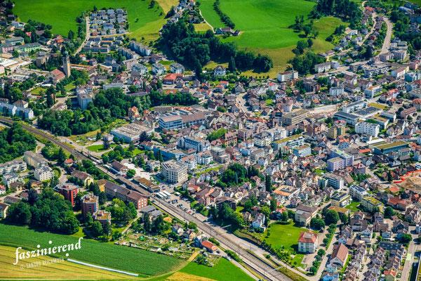 Luftaufnahme von Flawil, Ostschweiz, Schweiz