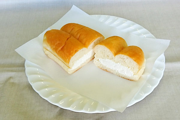 塚田牛乳入りホイップミルククリームサンド」新発売！！ - 塚田牛乳