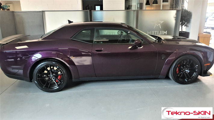 LUCIDATURA CARROZZERIA DODGE CHALLENGER HELLCAT  - Lucidatura 1 Step con Compound   - Stesura Sigillante Finale effetto Seta