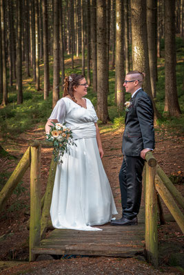 Beatrice Herrmann Fotografie - Brautpaarshooting im Wald