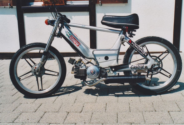 das damals schnellste Mofa in der Schweiz (178km/h). Nicht für den öffentlichen Strassenverkehr zugelassen!