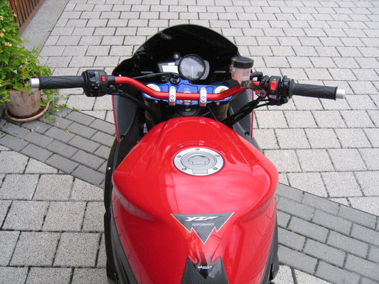 YAMAHA R1 RN09 Rennmaschine. Nicht für den öffentlichen Strassenverkehr zugelassen!