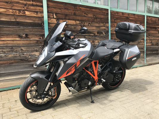 KTM 1290 Superduke GT (2016) Umbau Touring, Powerparts