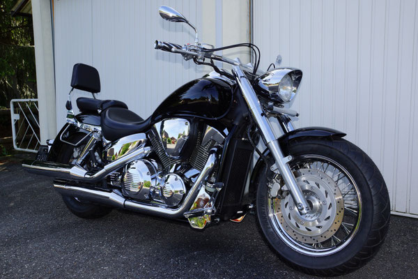 VTX Umbau, Lenker, Fender, Fussrasten, Motorabdeckungen, u.s.w.