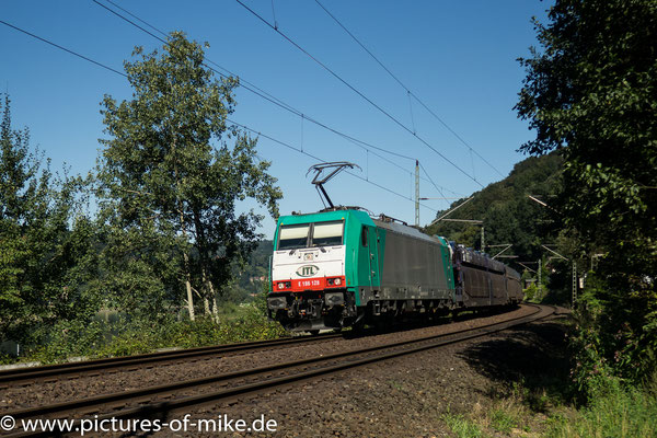ITL 186 128 am 24.8.2016 zwischen Wehlen und Obervogelgesang mit 46268 Gefco Kolin-Zeebruegge