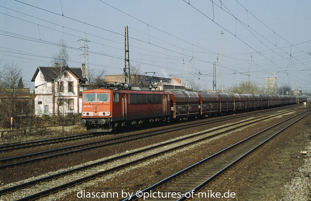 155 129 am 22.2.2003 in Ludwigshafen-Mundenheim mit Polenkohlezug