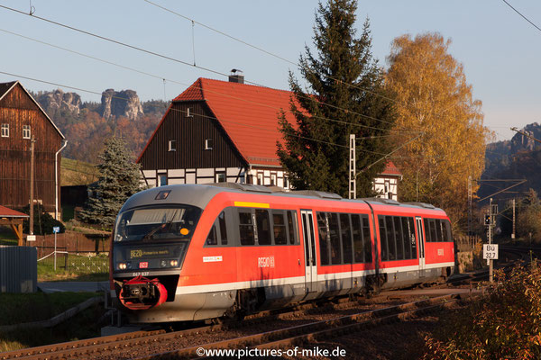 642 137 / 637 am 1.11.2015 als RE20 von Dresden nach Litomerice bei Rathen