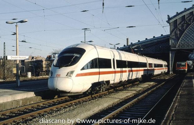 411 503 am 17.1.2003 in Dresden-Neustadt als ICE 1553 Frankfurt - Dresden