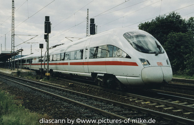 415 082 am 31.5.2002 in Eisenach mit ICE "Elbflorenz" Frankfurt - Dresden