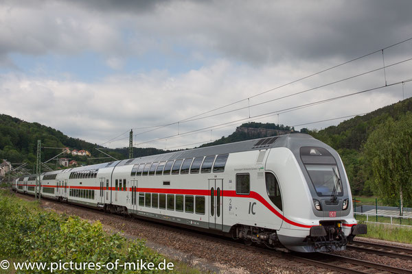 Überführung des Zuges nach Bad Schandau in Königstein