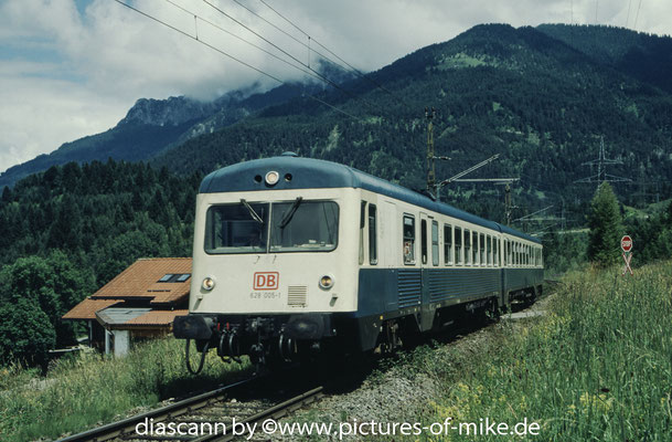 628 005  / 015 am 7.7.2002 als RB 5513 Kempten - Garmisch-Partenkirchen bei Reuthe/Tirol