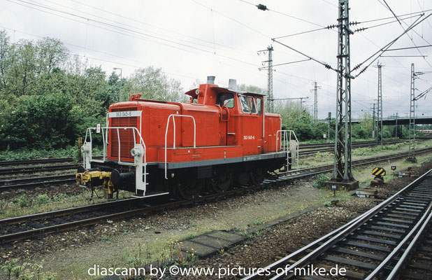 363 045 am 2.5.2002 in Mannheim Rangierbahnhof