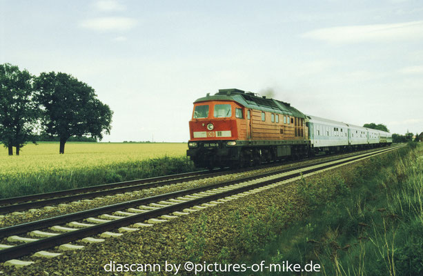 232 500 am 17.5.2003 bei Seitchen mit IR 454 Görlitz - Dresden