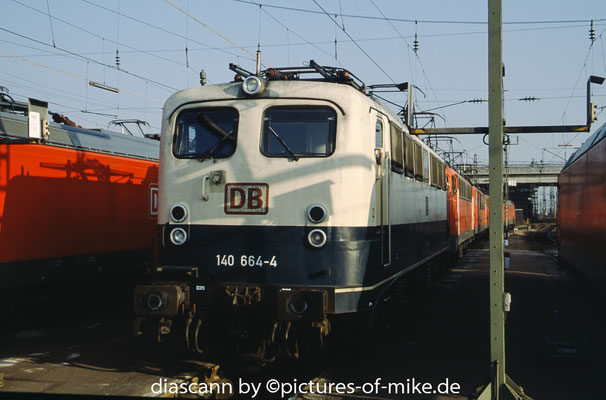140 664 am 22.02.2003 abgestellt in Mannheim Rbf.