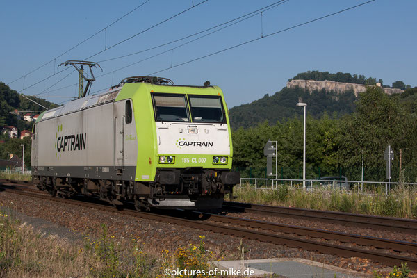 Captrain / ITL 185 507 am 03.7.2015 in Königstein auf dem Weg nach Bad Schandau, und kommt ...