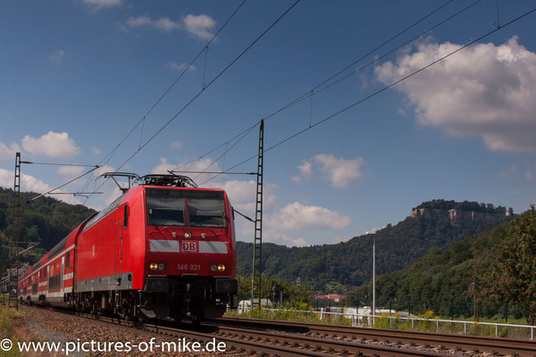 146 021 am 7.8.2016 in Königstein mit S1 nach Bad Schandau