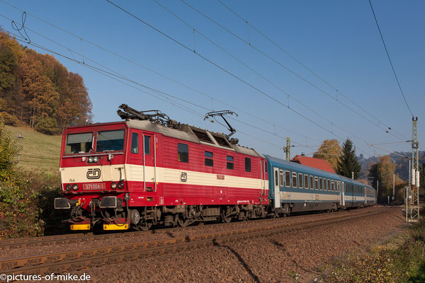 31.10.2015 mit EC 171 Berlin - Budapest bei Rathen