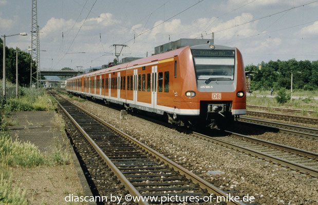 425 109 / 609 am 4.62002 in Wiesloch-Waldorf mit RB 28163 Heidelberg - Stuttgart