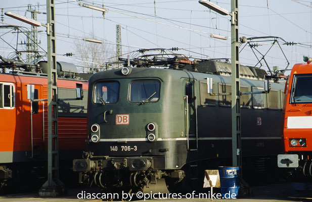 140 706 am 22.02.2003 abgestellt in Mannheim Rbf.