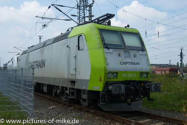 Captrain / ITL 185 542 am 28.4.2017 abgestellt in Dresden-Friedrichstadt