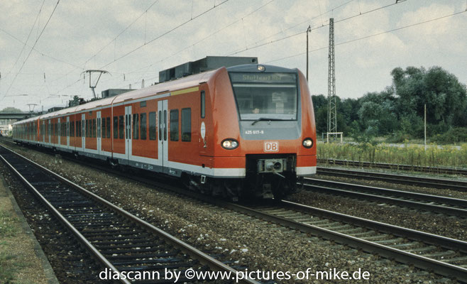 425 117 / 617 am 5.9.2002 in Wiesloch-Waldorf mit RB 28161 Heidelberg - Stuttgart