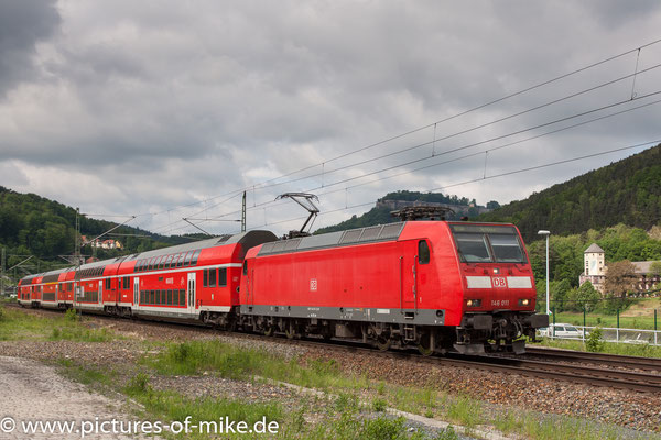 146 011 am 20.5.2017 in Königstein mit RE50 von Leipzig nach Schöna