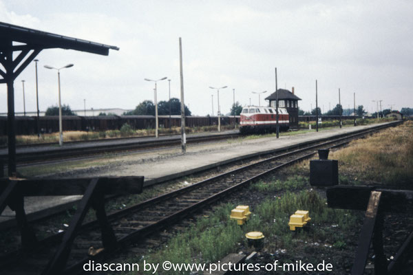 118 677 am 27.8.1991 in Arnsdorf. LOB 1967, Fabriknummer 280077, ex 118 277.