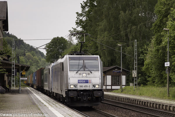 Metrans 186 455 am 18.5.2016 in Krippen