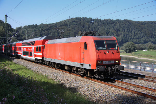 145 050 am 2.9.2011 mit S1 bei Königstein