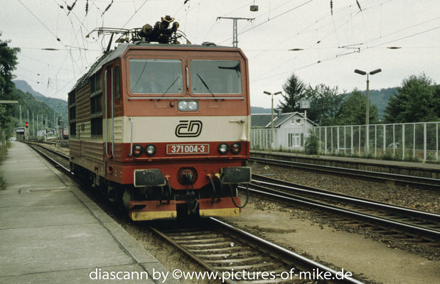  19.7.2002 in Bad Schandau bei abstellen nach EC 176.