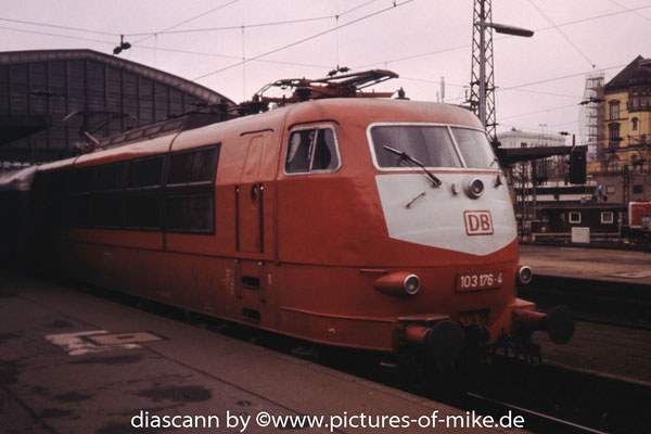 103 176 am 2.4.1995 in Hamburg-Hbf.