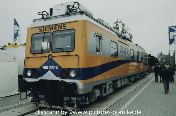 708 302 am 29.9.2002 in Berlin auf der Inno-Trans
