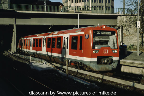 474 075 in Hamburg-Hauptbahnhof (14.11.2004)