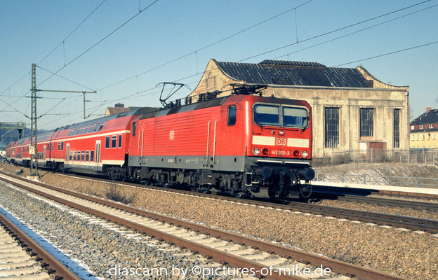 143 026 am 13.02.2003 mit S1 (97029) in Pirna