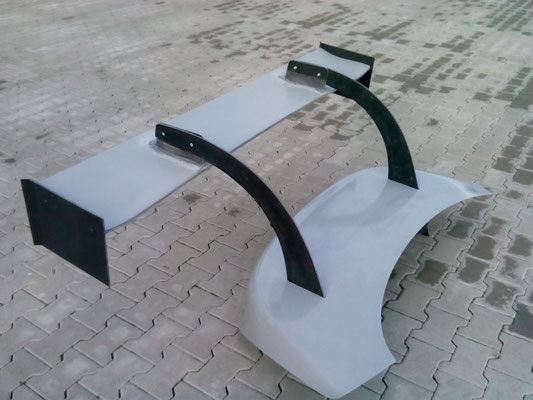 Trunk Lid with 180cm Rear Wing
