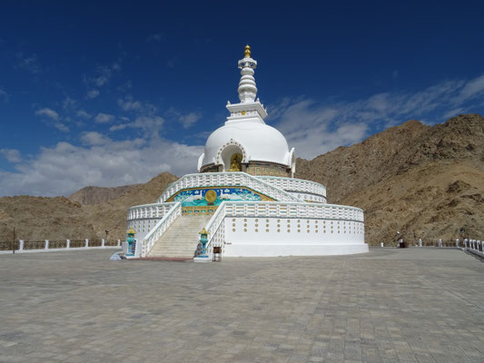Shanti stupa