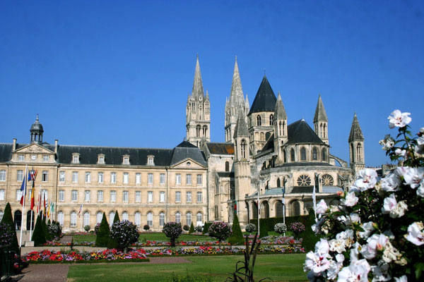 CAEN - L'abbaye aux hommes - 11 km