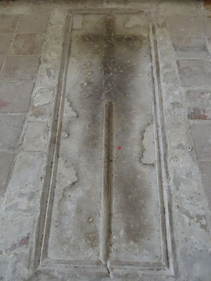 Les pierres tombales du XIIe