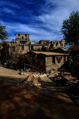Cabot's Pueblo Museum CA