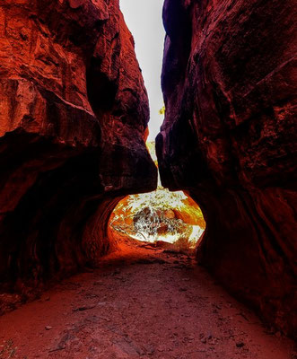 Seven Keyholes Canyon 