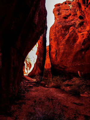 Seven Keyholes Canyon 