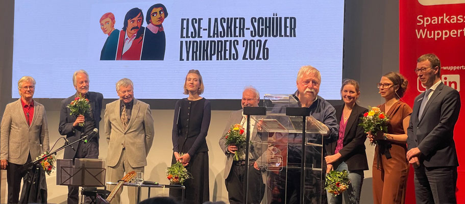 v.l.n.r.: Herbert A. Mitschke, Uli Johannes Kieckbusch, Hajo Jahn, Sirka Elspaß (Förderpreis), Heiner Bontrup, Wolf Biermann (Lyrikpreis), OB Miriam Scherff, Birte Fritsch, Axel Jütz (Stadtsparkasse Wuppertal)