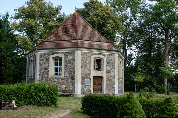 offene Kirche Wittenhagen - erbaut 1758