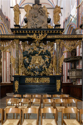 Barocker Hauptaltar (Rückseite)  St. Nikolaikirche  