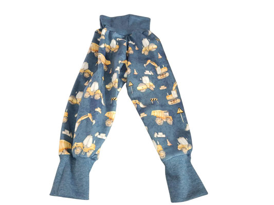SaSch SelbstgefertigtesausSchwaben Selbstgefertigtes aus Schwaben Sarah Schäuble Handarbeit handmade selbstgemacht Hose Wohlfühlhose Bagger Baustelle