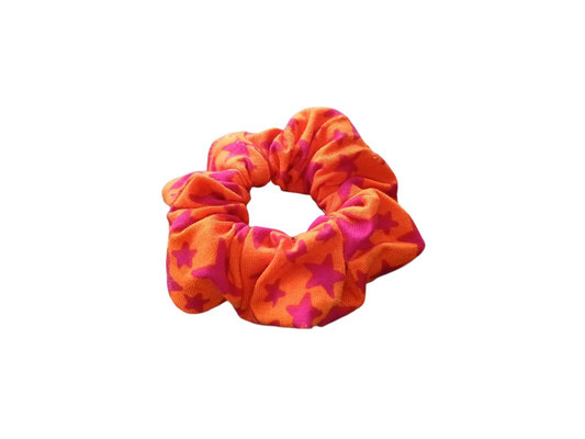 SaSch SelbstgefertigtesausSchwaben Selbstgefertigtes aus Schwaben Sarah Schäuble Handarbeit handmade selbstgemacht Haargummi Scrunchie Stern Sterne stars