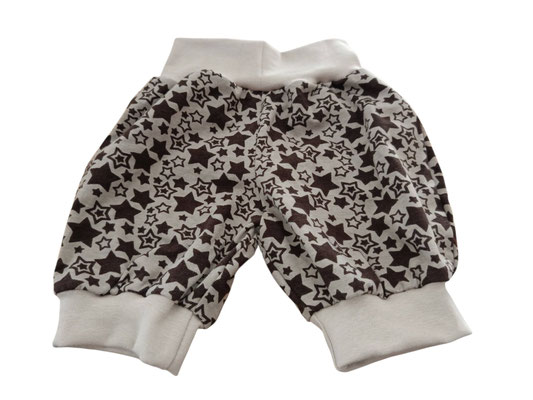 SaSch SelbstgefertigtesausSchwaben Selbstgefertigtes aus Schwaben Sarah Schäuble Handarbeit handmade selbstgemacht Shorts Hose Stern Sterne Stars